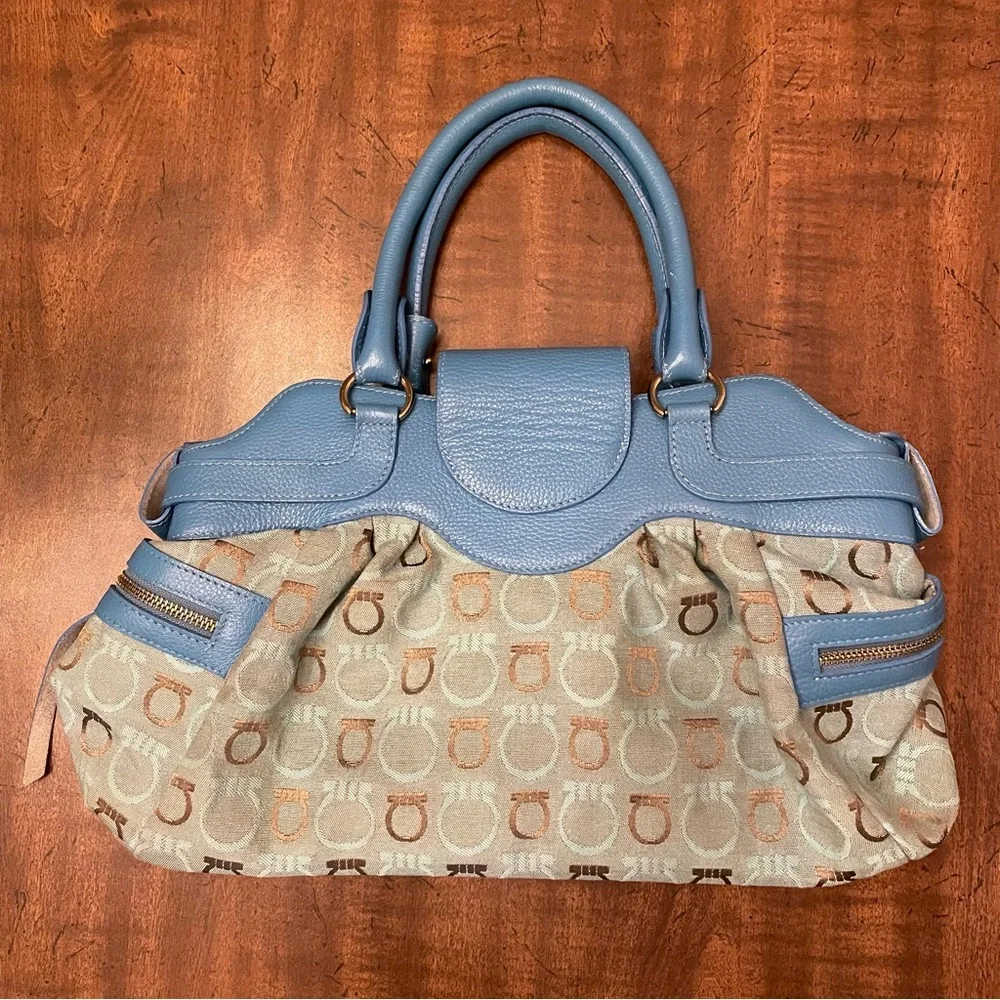 Vintage Salvatore Ferragamo Leather Shoulder Bag - Picture 4 of 12